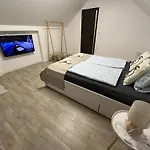 Holiday home Brothers House *