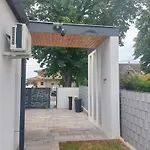 Brothers House Holiday home Balatonszarszo