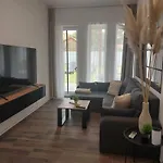 Case de vacanță Brothers House Balatonszarszo