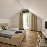 Holiday home Brothers House