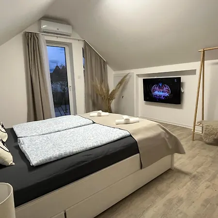 Tatil Evi Brothers House Balatonszarszo
