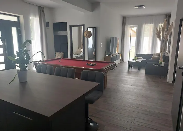 Brothers House بيت للعطل *
