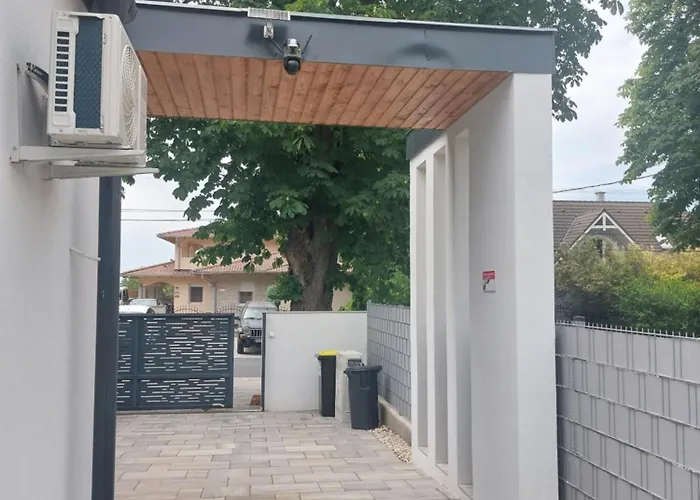 Brothers House بيت للعطل بالاتونسزارسكو