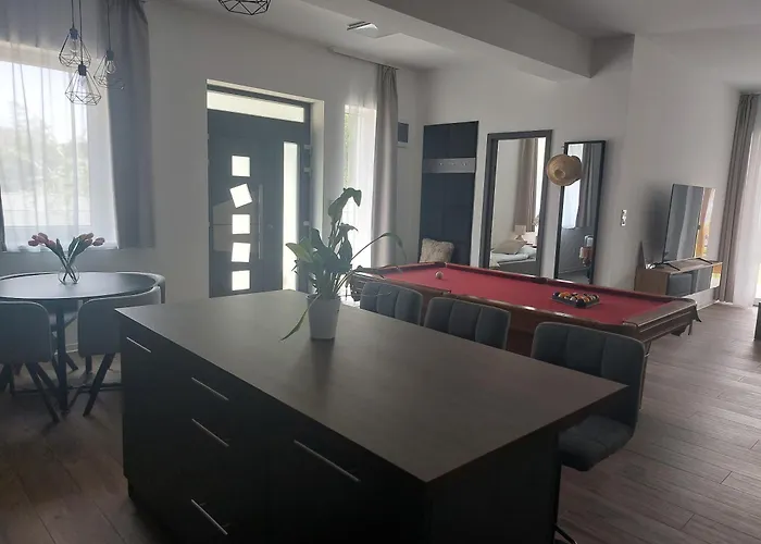 بيت للعطل Brothers House *